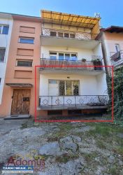 Lokal 60 m2 w centrum z witryną i parkingiem - Obrazek 2