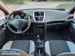 Peugeot 207 1.4 benzyna 75 km - Obrazek 4