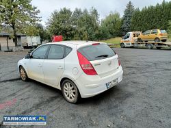 Hyundai i30 1.6crdi 115km 09r - Obrazek 3