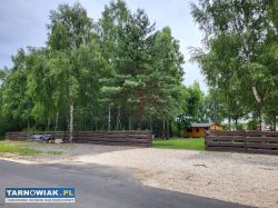 Działka inwestycyjna z domkiem i mediami wyposażen - Obrazek 1