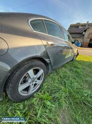Opel Insignia uszkodzony - Obrazek 2