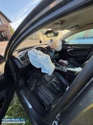 Opel Insignia uszkodzony - Obrazek 3