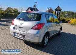 Zadbany Nissan Versa Automat USA - Obrazek 2