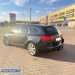 Sprzedam Opel Astra J Sports Tourer - Obrazek 2