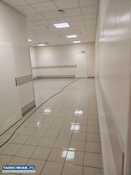 Układanie płytek na obiektach przemysłowych - Obrazek 2