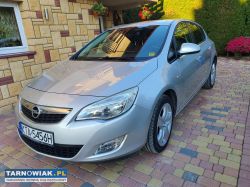 Opel astra  j 2011 rok benzyna turbo - Obrazek 2